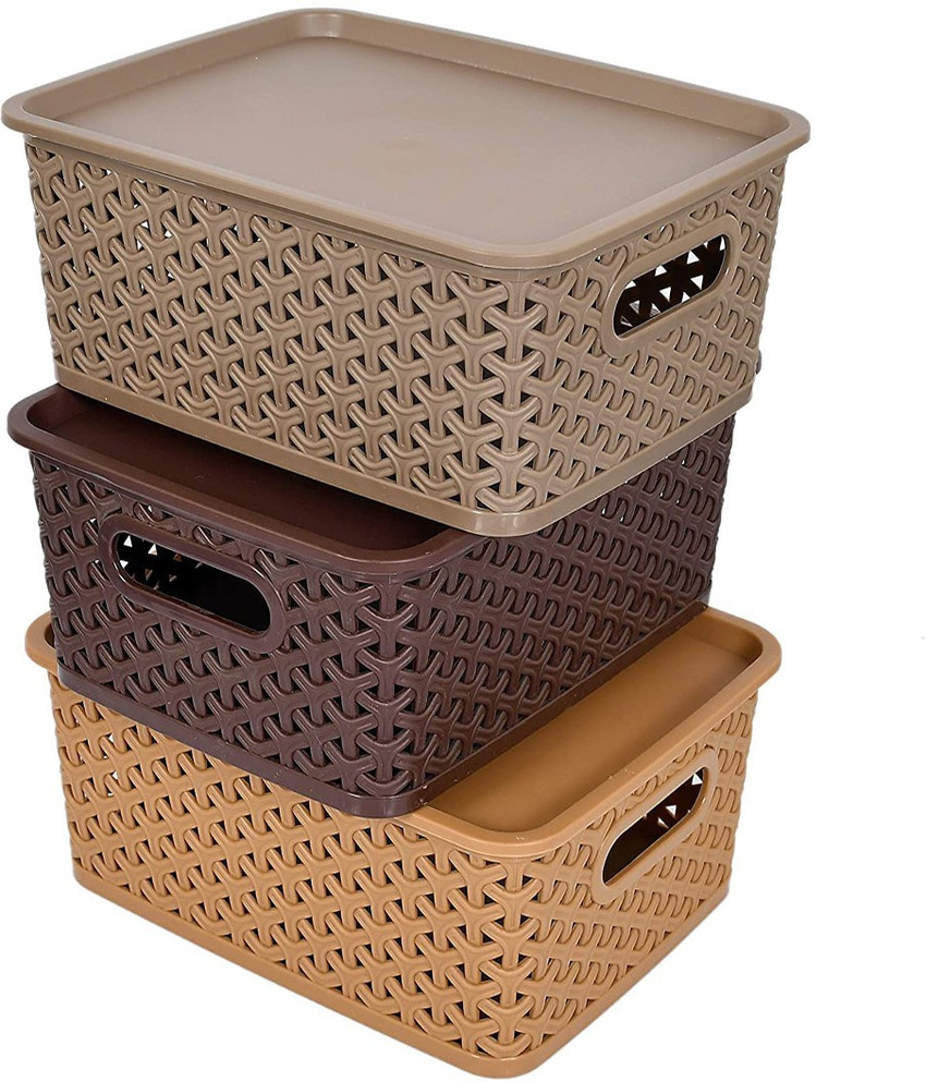 Container outlet baskets storage