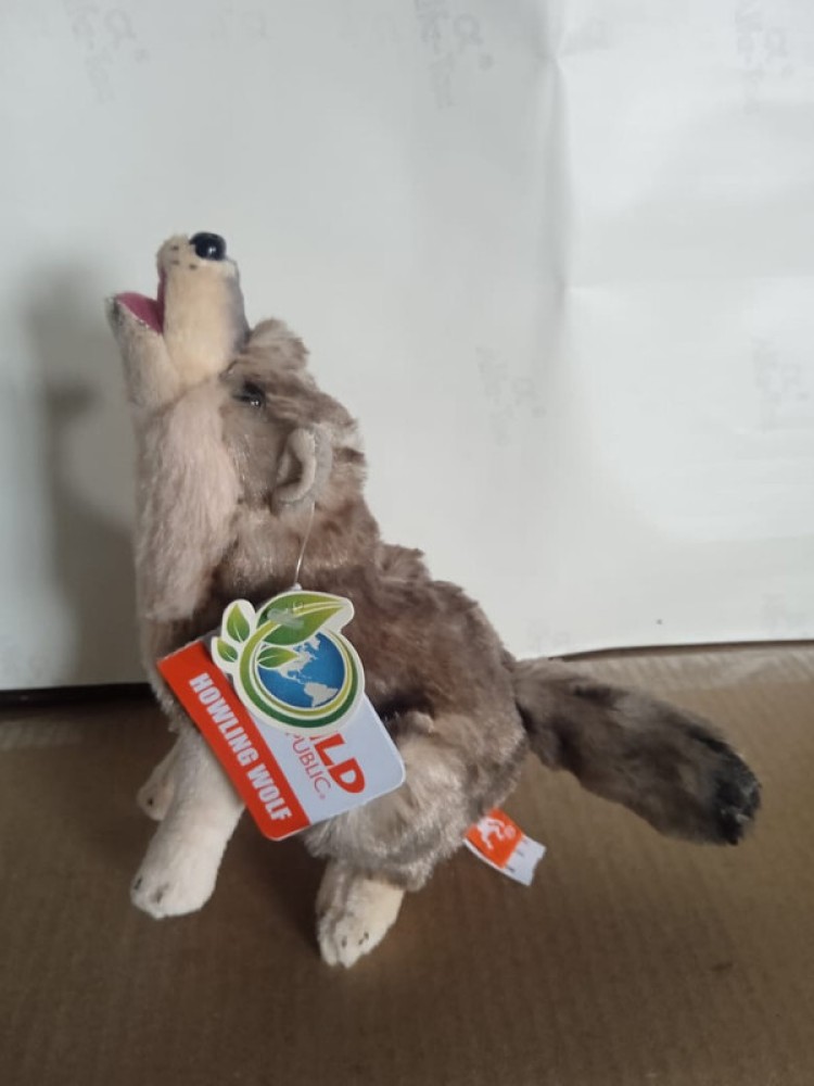 Howling wolf stuffed best sale animal