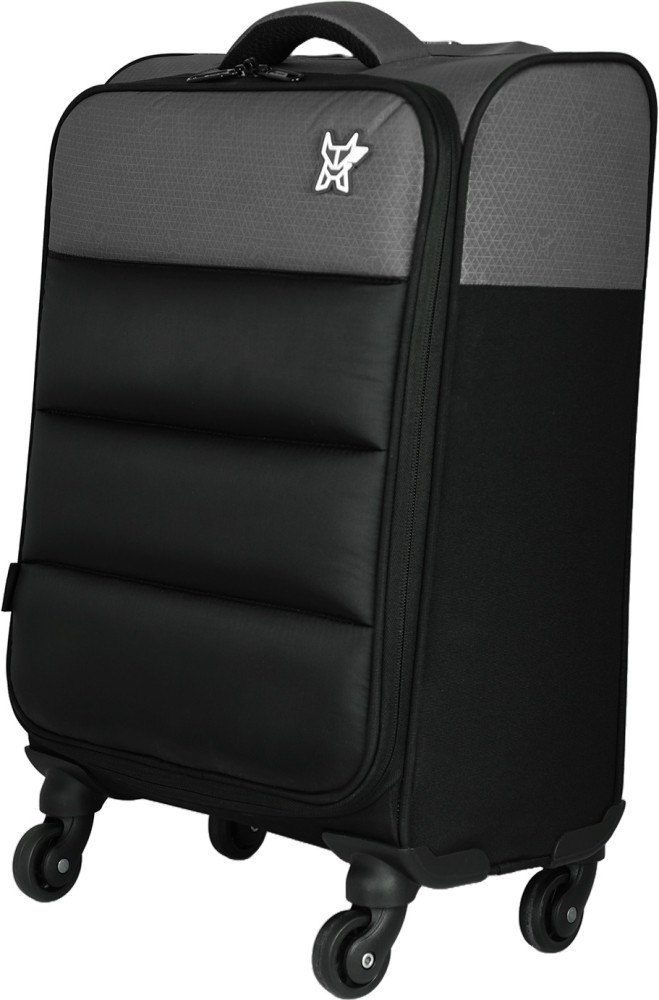 Under armour best sale carry on suitcase