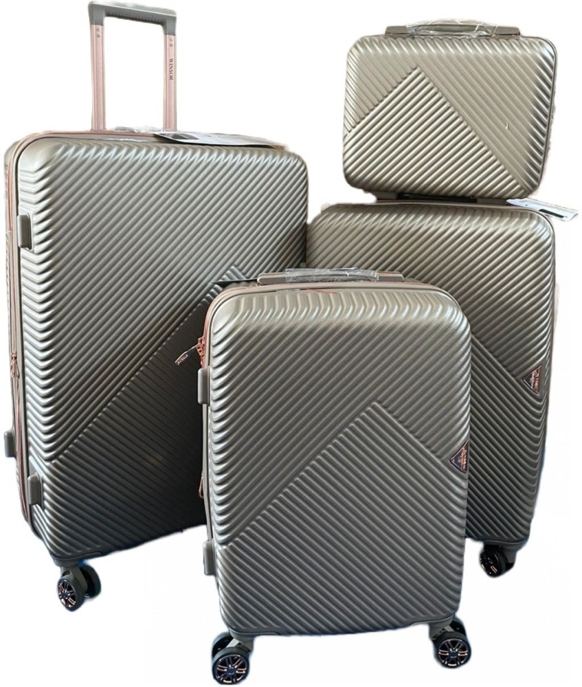 58% OFF on Fortune Chhota Bheem Chutki Little Cool Girl Luggage Trolley Bag  Cabin Luggage - 17 inch(Pink) on Flipkart | PaisaWapas.com