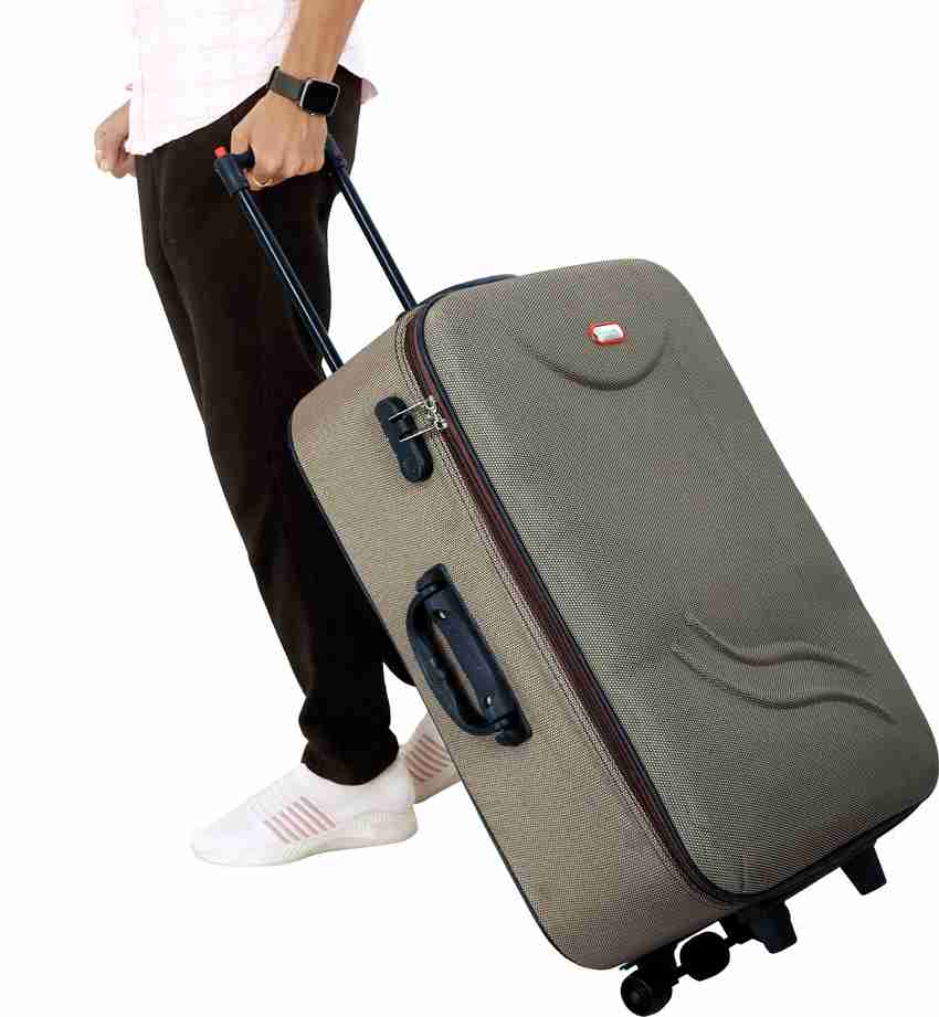 Fastrack trolley bags hotsell flipkart