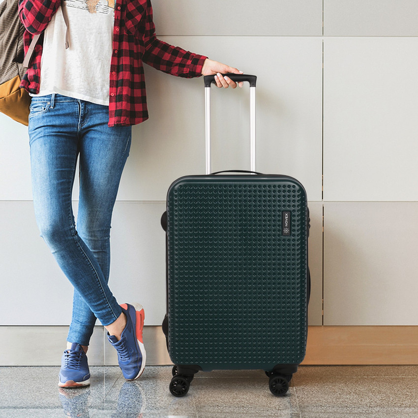 Scratch resistant suitcase hot sale