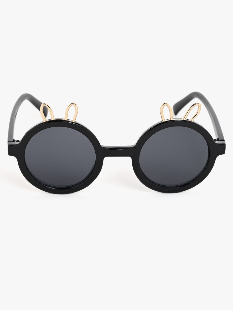 Black hotsell tiny sunglasses