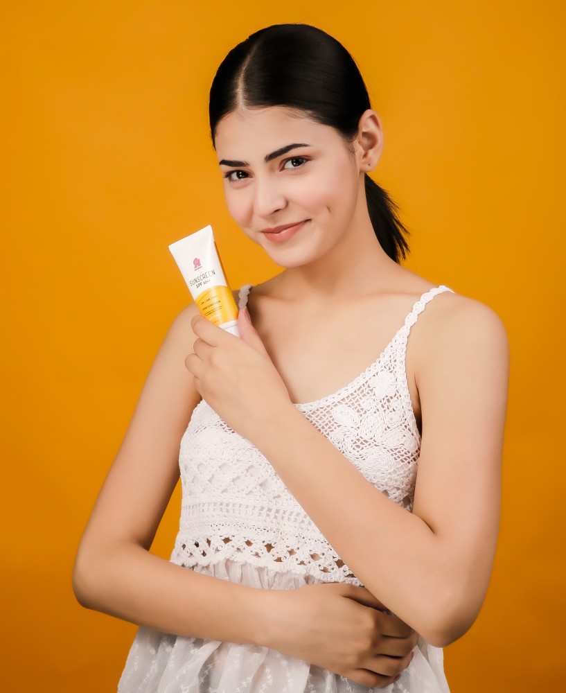 BUY Octinoxate (Flormar Foundation Sunscreen Broad Spectrum Spf 20 Lf19  Beige) 50 mg/mL from GNH India at the best price available.