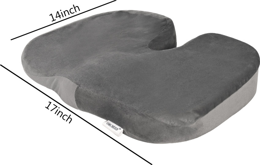 Butt pillow outlet for car