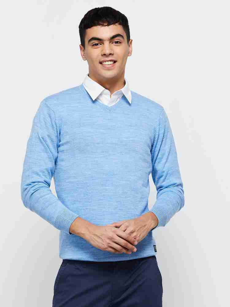 Sweater discount blue colour