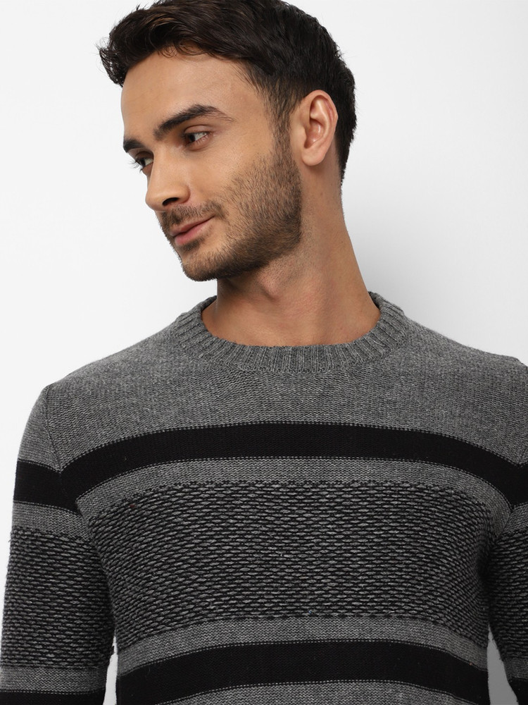 American eagle discount black sweater