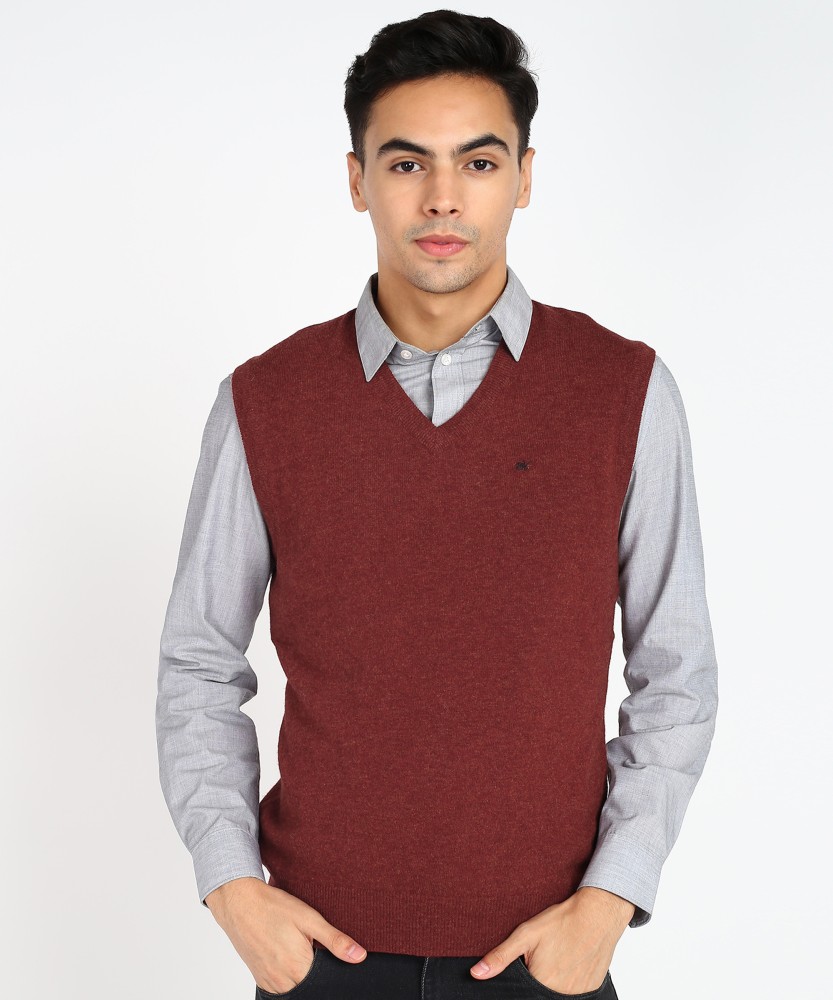 Men Maroon Solid V Neck Sweater