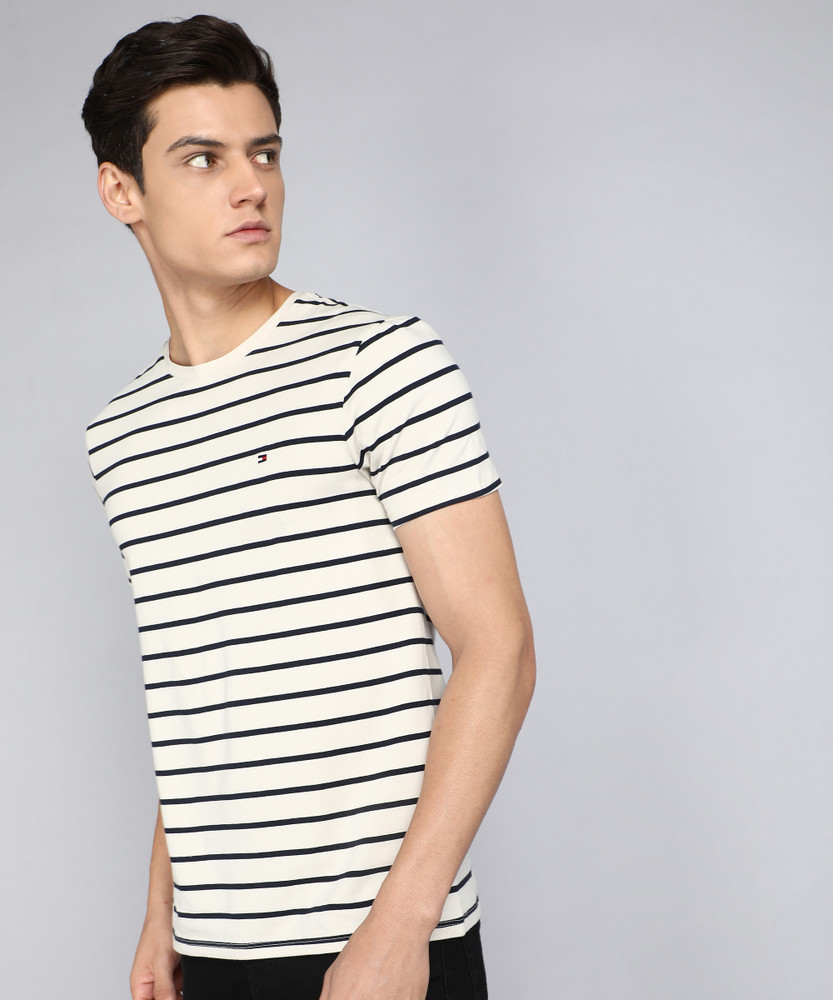 Tommy hilfiger t shirts flipkart sales