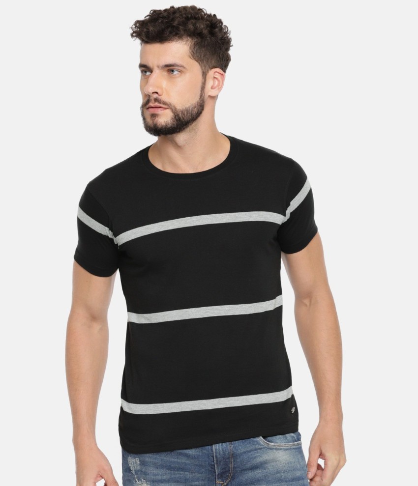 Roadster Men White Black Striped Round Neck Pure Cotton T-shirt