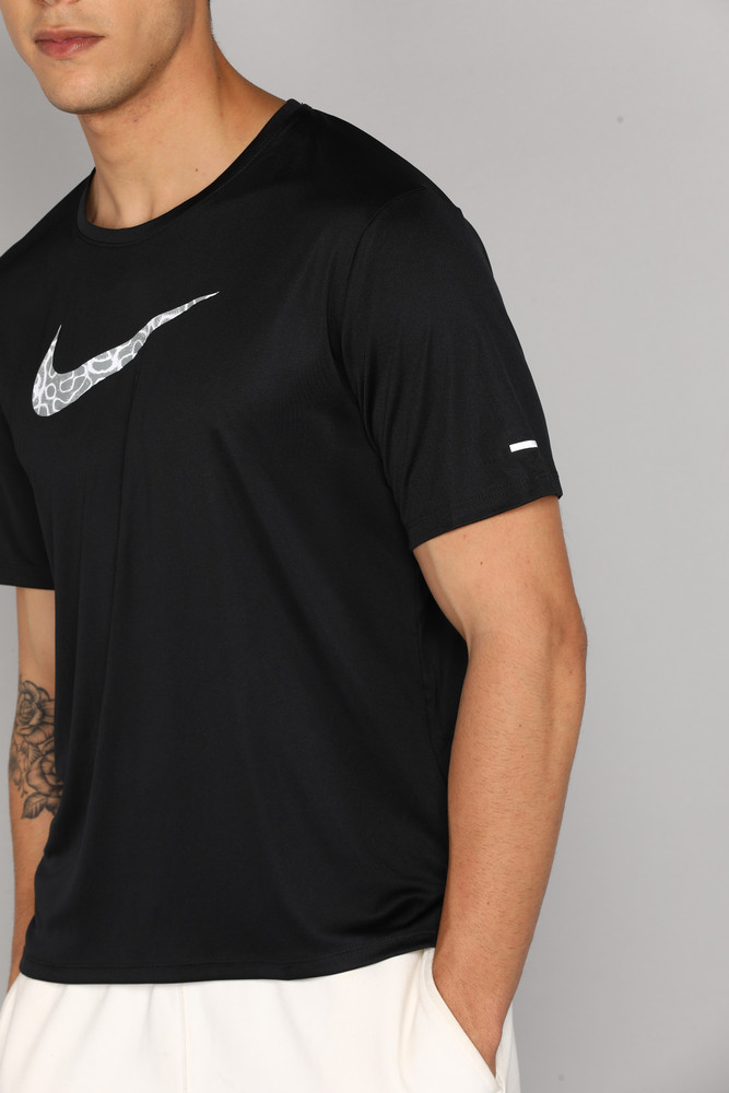 Nike crew neck shirt hotsell