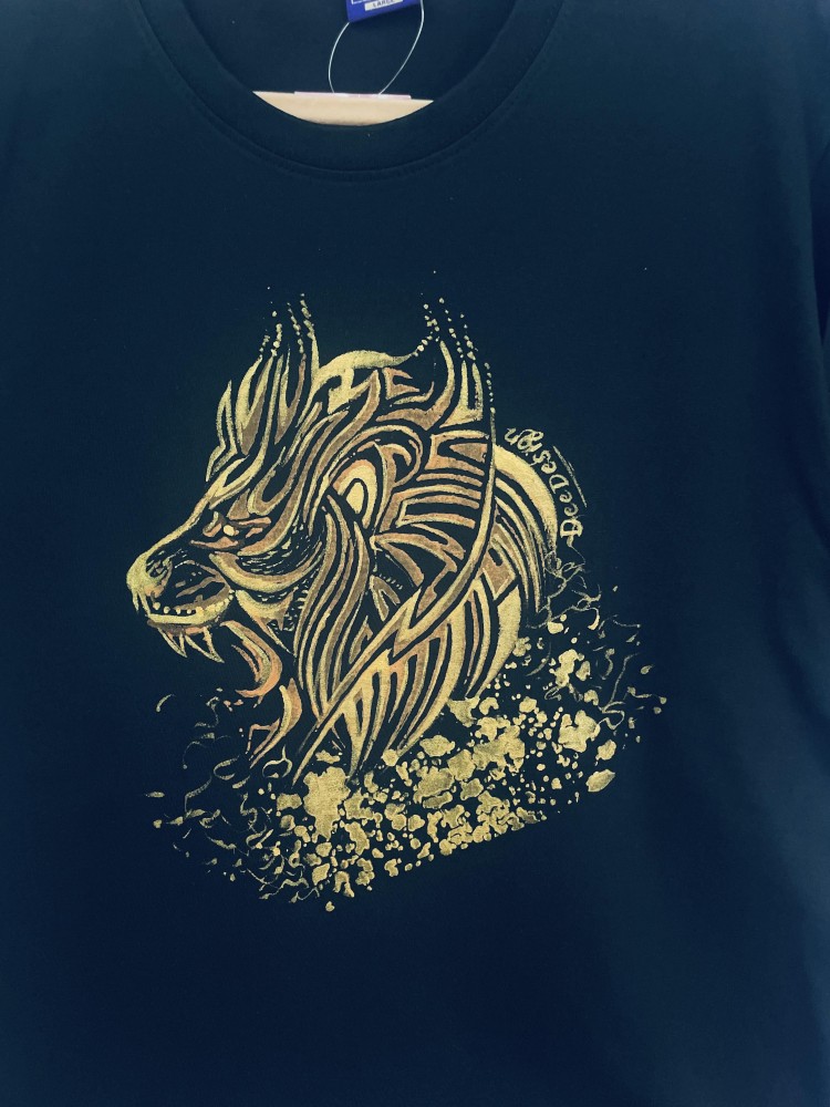 Black and gold t shirt clearance design