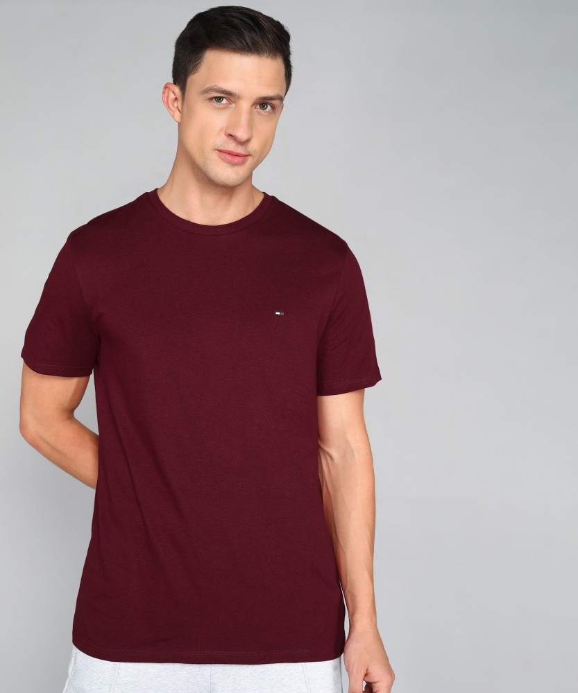 Tommy hilfiger burgundy store t shirt