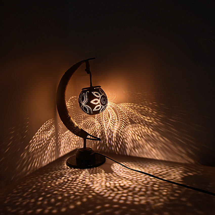 Half moon hot sale lamp table