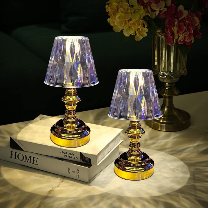 New & now: Table lamps with attraction - Objects HQ