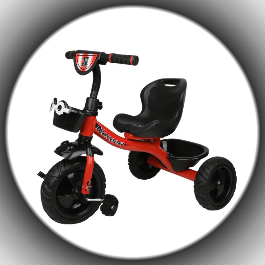 Adjustable tricycle outlet