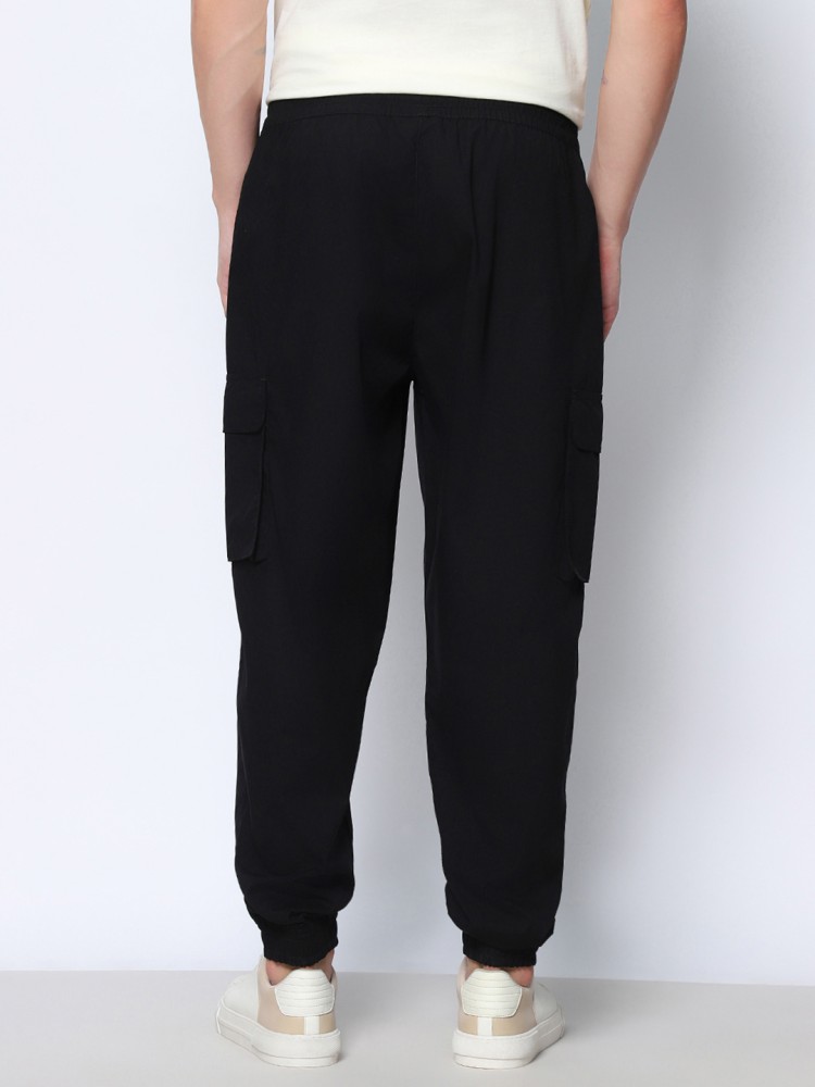 Buy Men's Black Oversized Cargo Joggers Online at Bewakoof