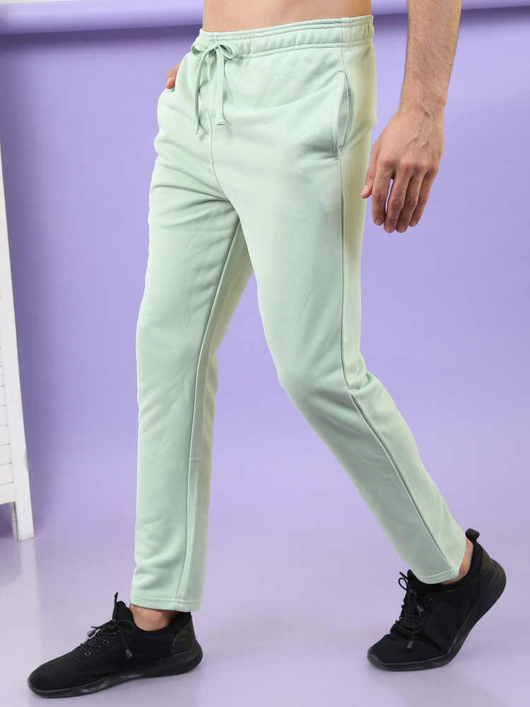 Aggregate more than 83 highlander track pants best in.eteachers