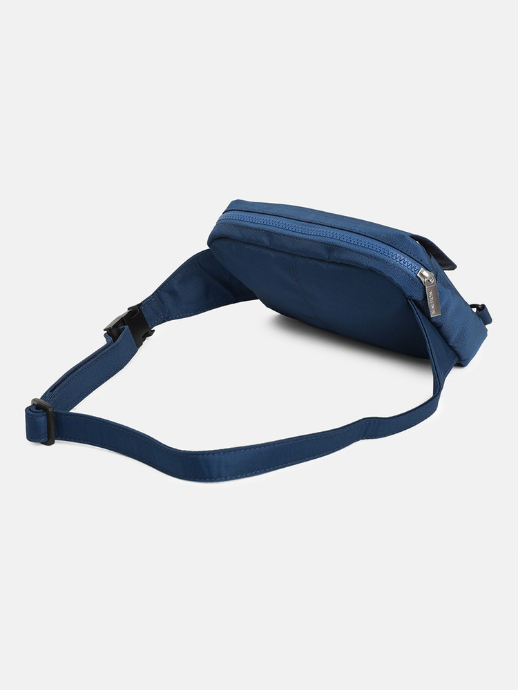 Neck shop fanny pack