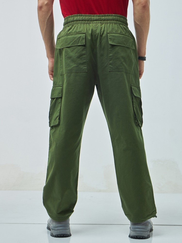 Buy Men's Black Oversized Cargo Pants Online at Bewakoof