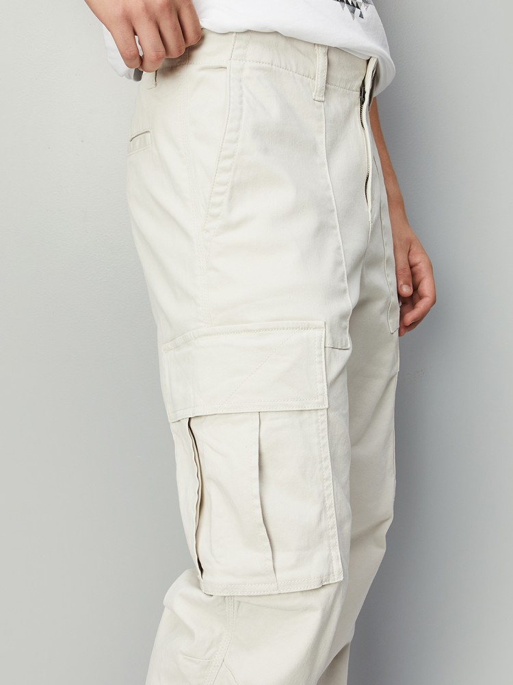 MAX Relaxed Men White Trousers - Buy MAX Relaxed Men White Trousers Online  at Best Prices in India