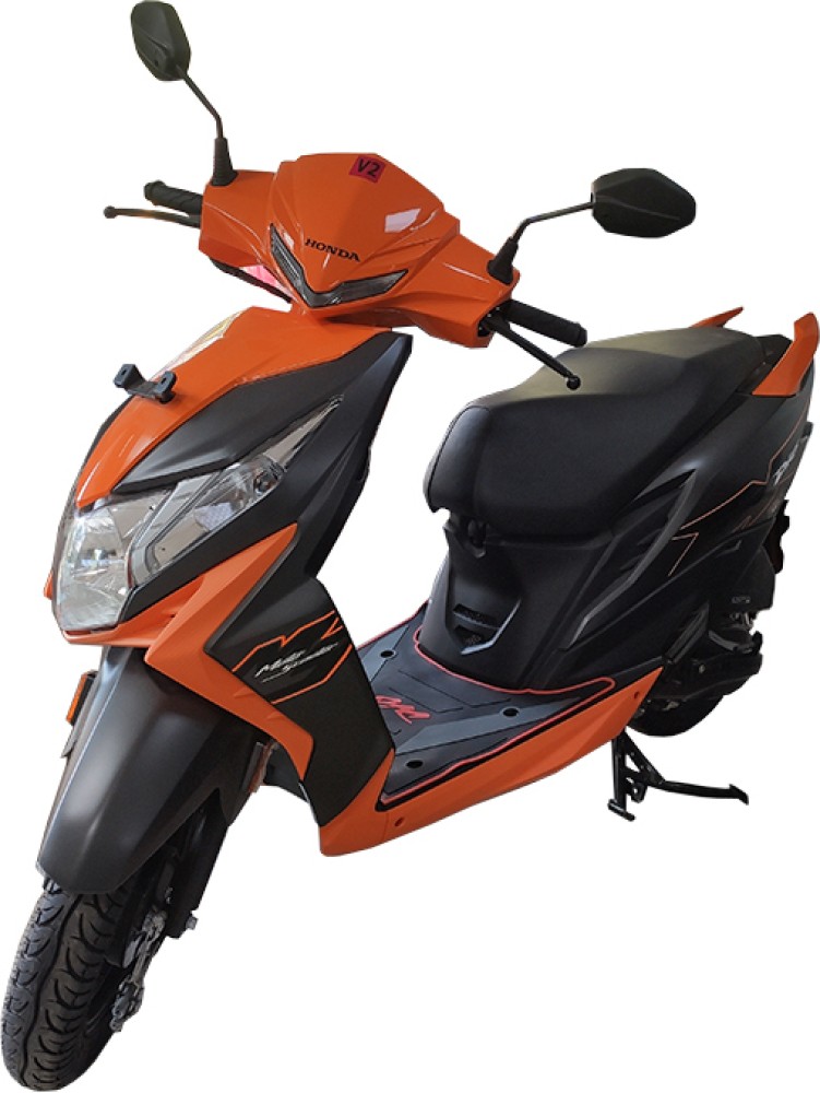 Dio best sale dlx scooty