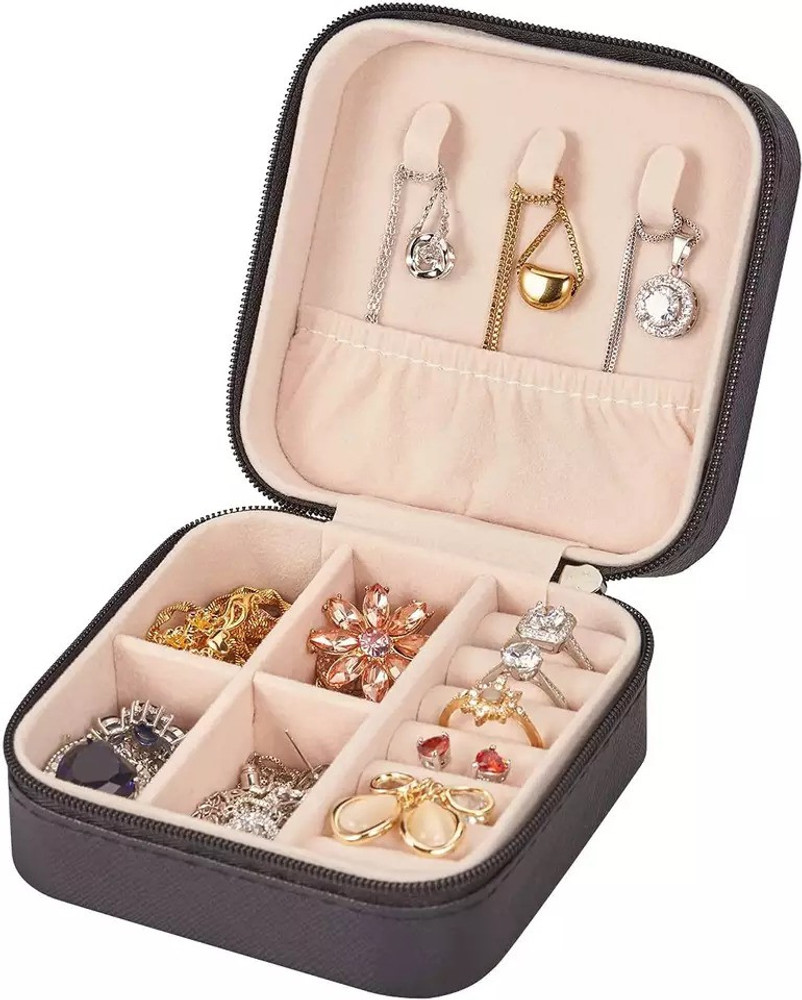 Women's outlet jewelry organizer