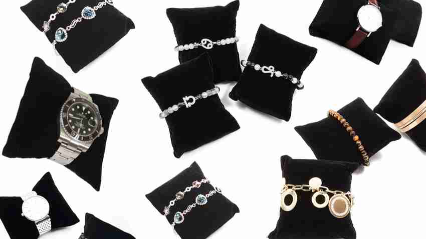 Triock Leather Small Bracelet Watch Pillow Bangle Cushions for