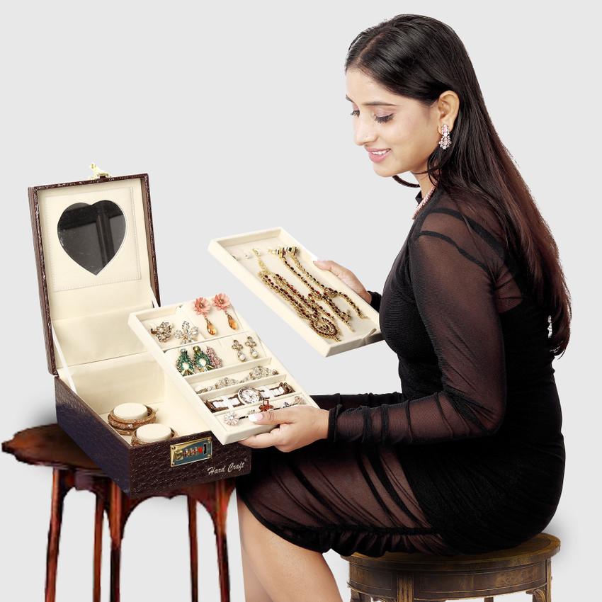 Jewelry box for chains store