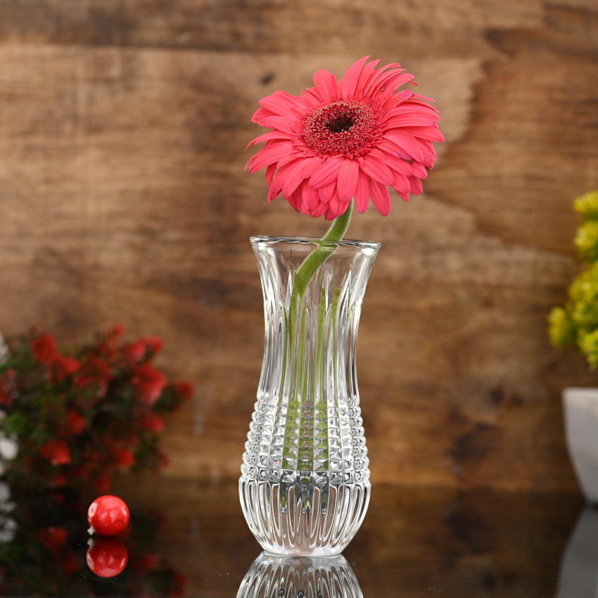Flower outlet in glass