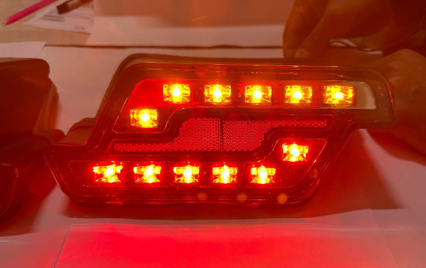 Tractor tail outlet lights