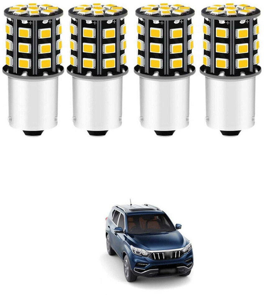 Car store directional light