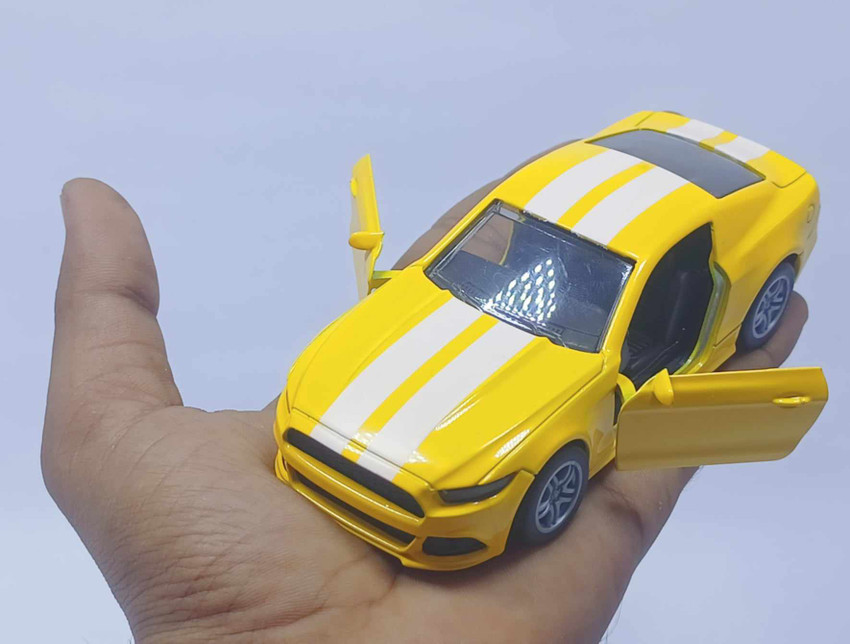 MQV METAL YELLOW MUSTANG GT MODAL CAR TOY METAL YELLOW MUSTANG