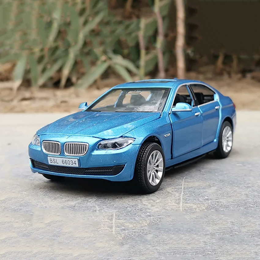 DARVICE 132 Metal Toy Car For Kids BMW 535i Car Diecast Car Model Light Sound Pullback 132 Metal Toy Car For Kids BMW 535i Car Diecast Car Model Light Sound Pullback