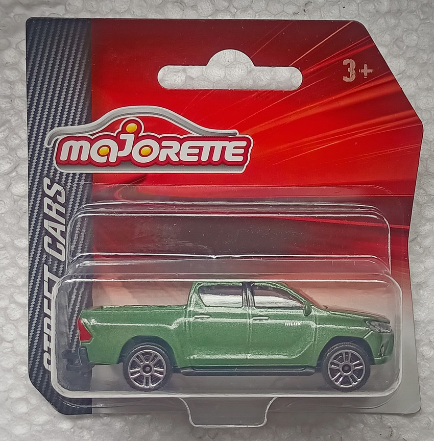 Majorette hilux revo deals
