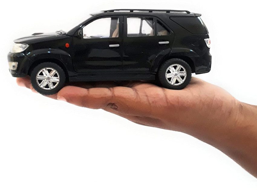 New fortuner toy car new arrivals