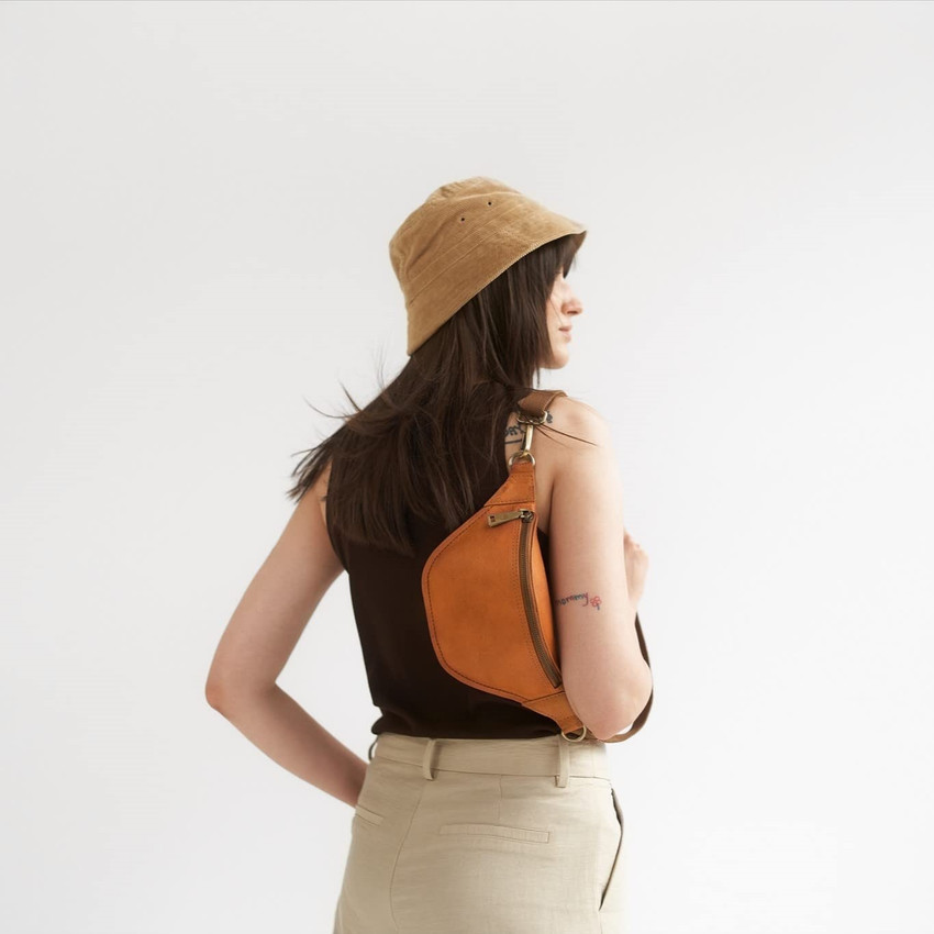 VINTAGE COIRO genuine leather fanny pack waist bag crossbody belt bag for men women waist bag brown Price in India Flipkart