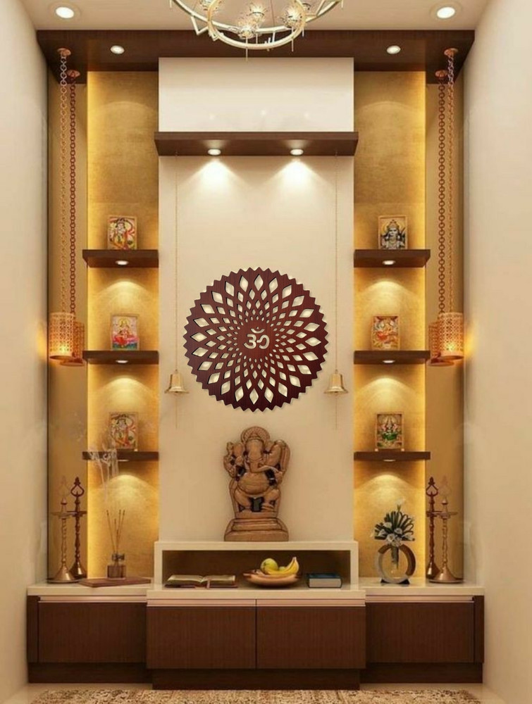 Decoration pieces for wall top