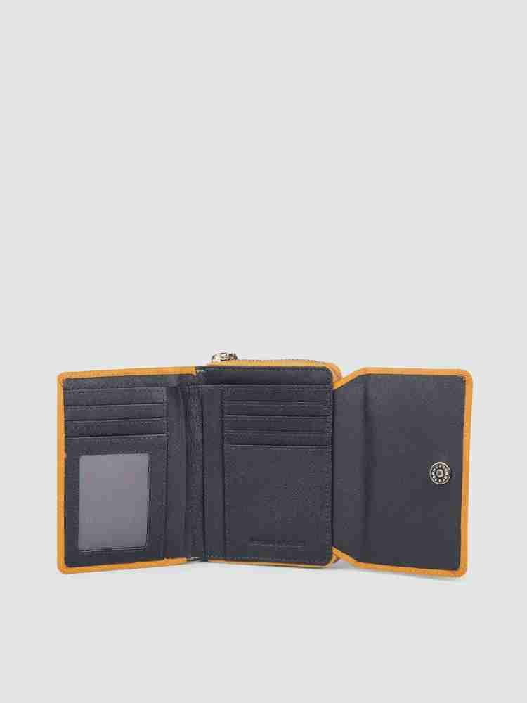 Tommy hilfiger wallets clearance flipkart