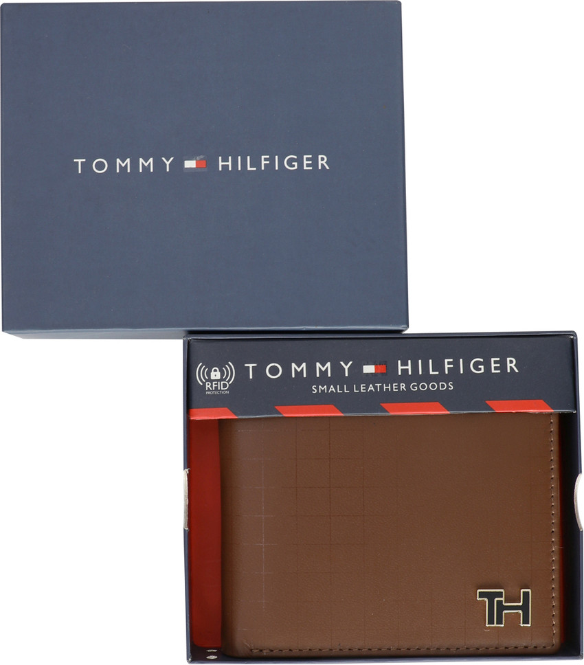 Tommy hilfiger sales wallets flipkart