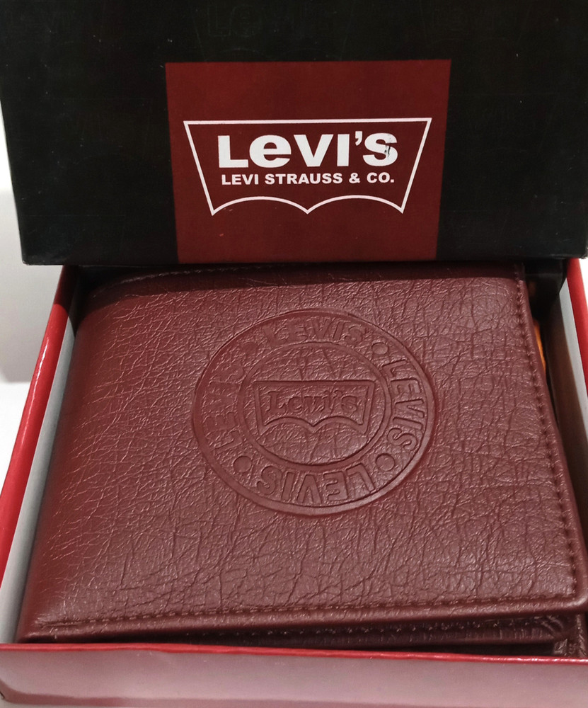 Levis wallet shop flipkart