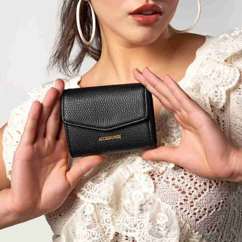 Accessorize London Women's Black Quilted Clutch Bag