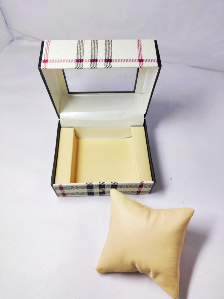 Burberry deals watch box