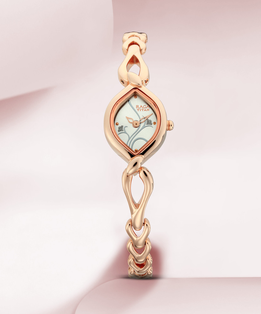 Titan raga rose 2025 gold with bracelet