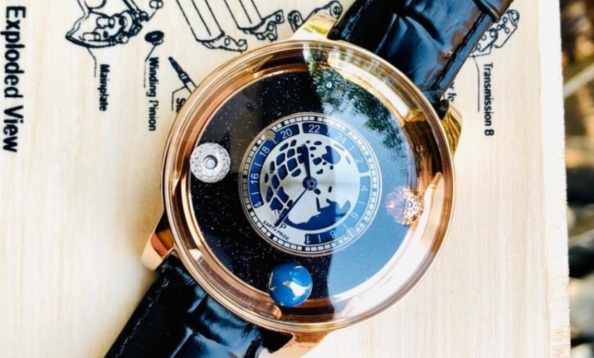 earth pride watch astronomia