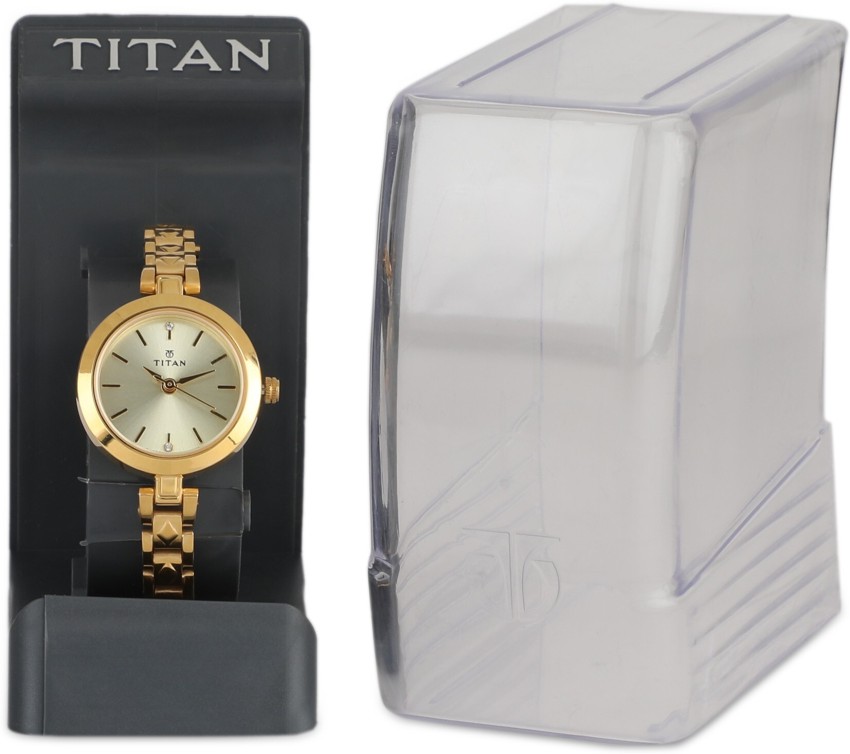 Titan Karishma Analog Watch For Women