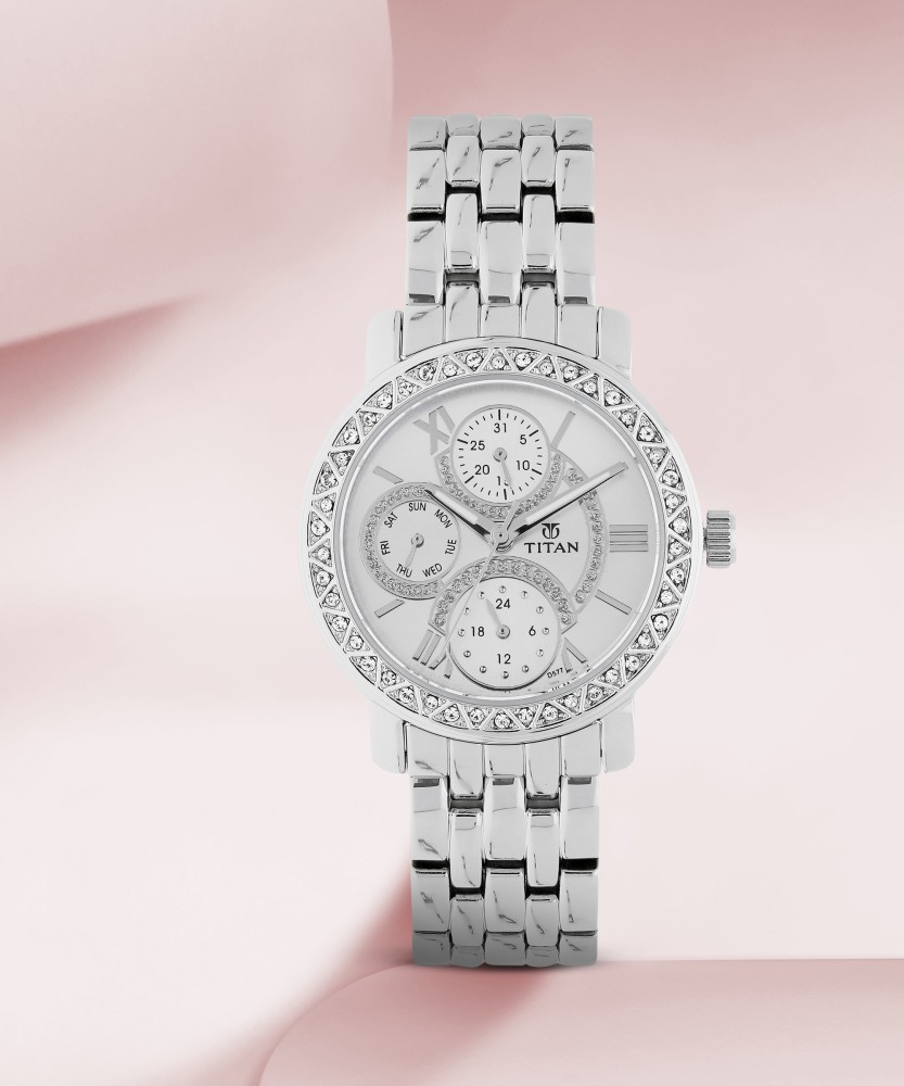 Titan big dial 2024 watches for ladies