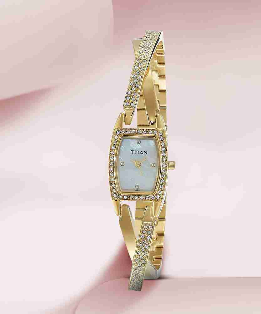 Titan nh9710sm01e shop analog women's watch