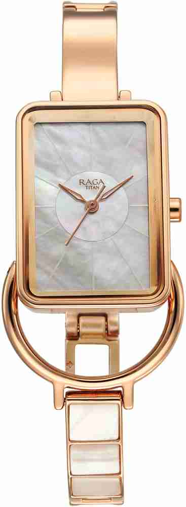 Titan ladies watches on sale online