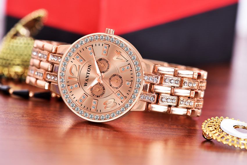 WANTON Rose gold chrno Rosegold colored diamond studded strap Chronograph pattern watch for women Analog Watch For Girls Buy WANTON Rose gold chrno Rosegold colored diamond studded strap Chronograph p...